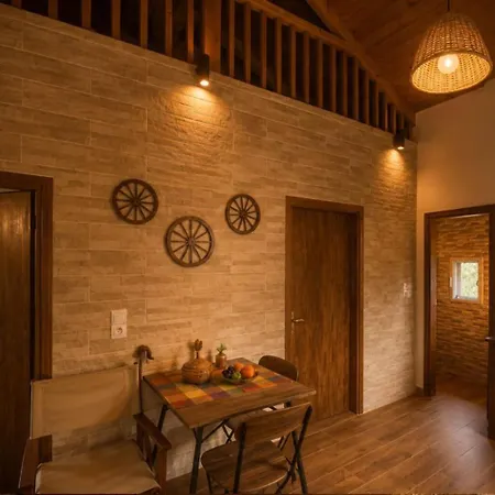 Paliopyrgos Secluded Stone Retreat *